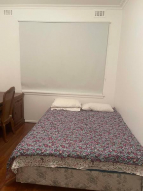 Ashburton Big room for rent